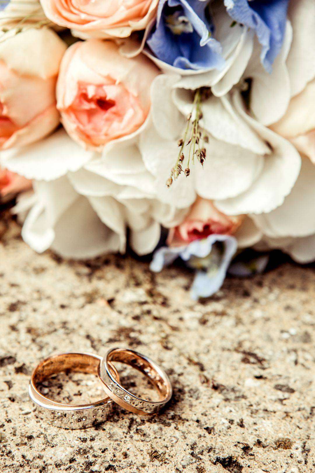 Hochzeit Ringe Blumen